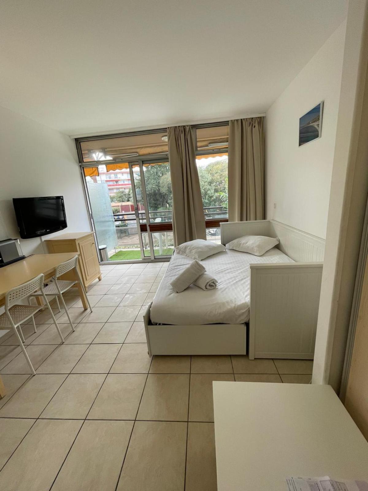 06U - Beautiful Studio In Residence - Swimming Pool And Tennis Court 圣罗兰度瓦 外观 照片